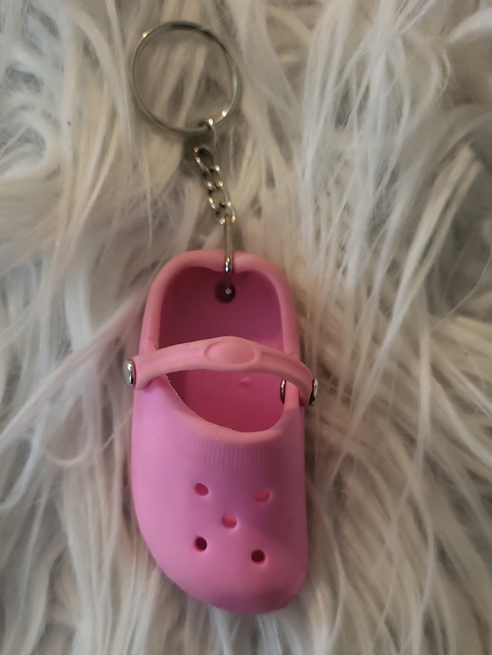 CROCS🩷 Adorable Mini Pink Croc Keychain - Bag Charm - Picture 2 of 6